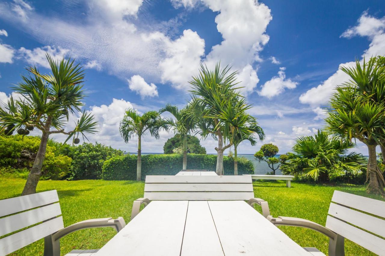 Отель Ishigaki Sunset Cove Экстерьер фото