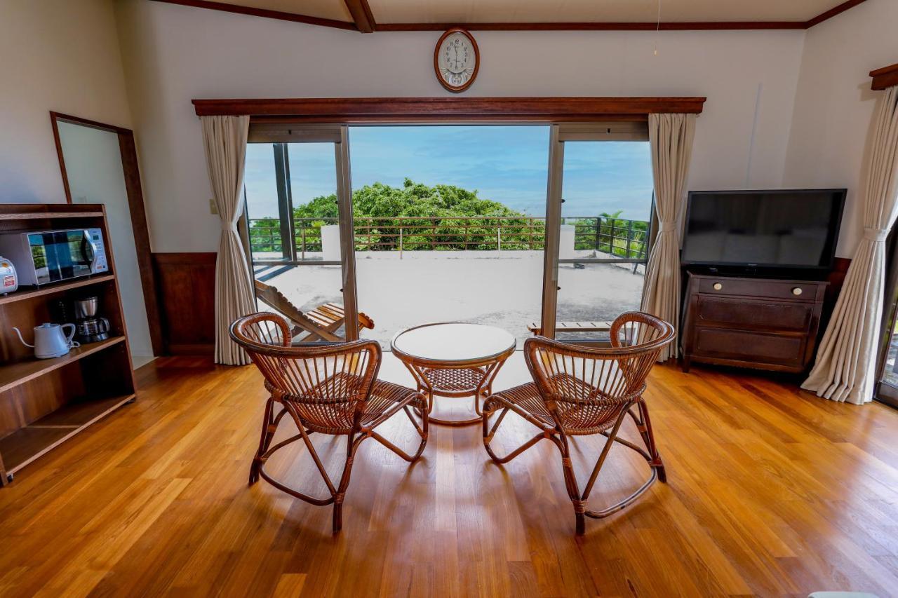 Отель Ishigaki Sunset Cove Экстерьер фото