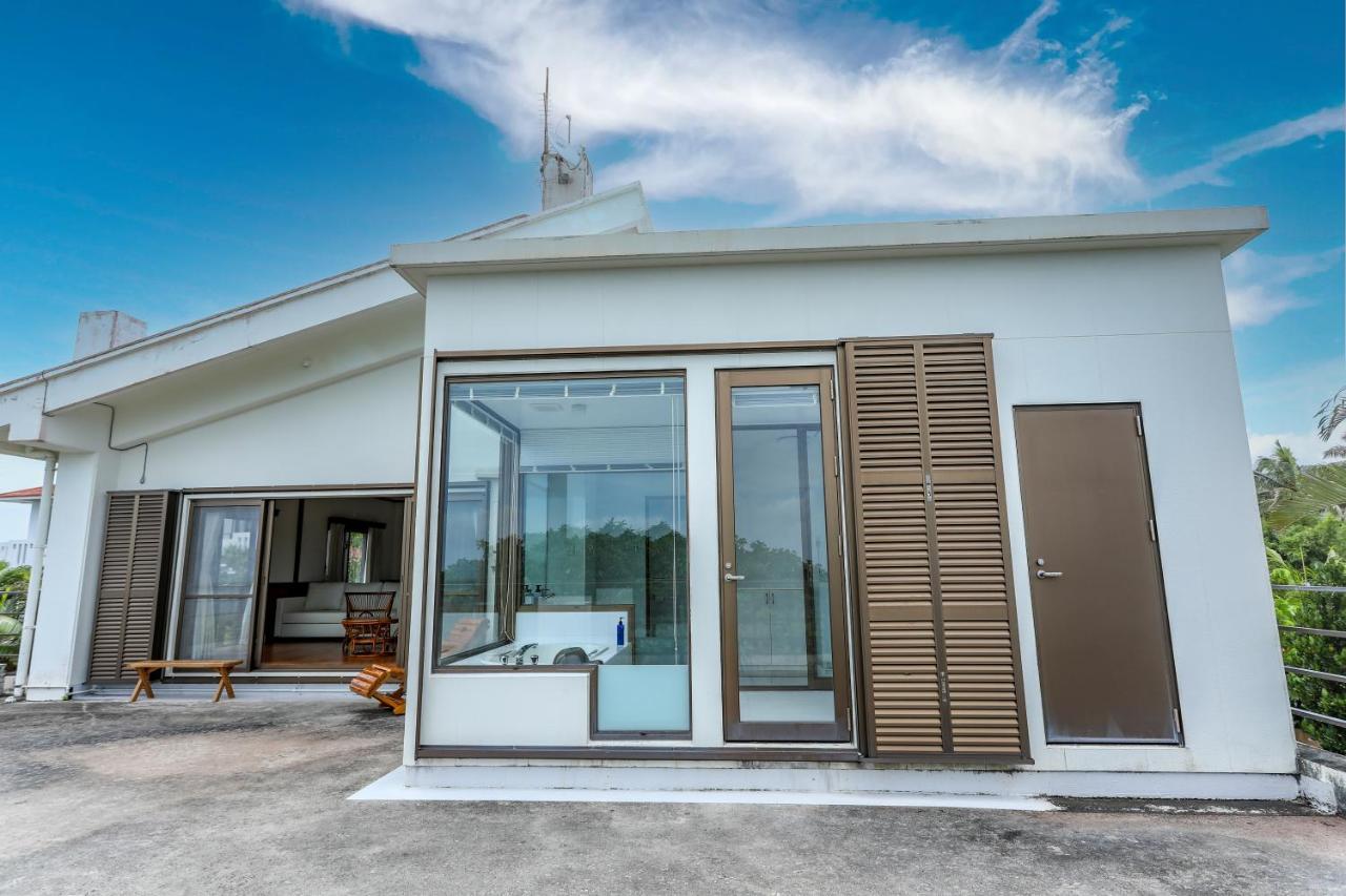 Отель Ishigaki Sunset Cove Экстерьер фото